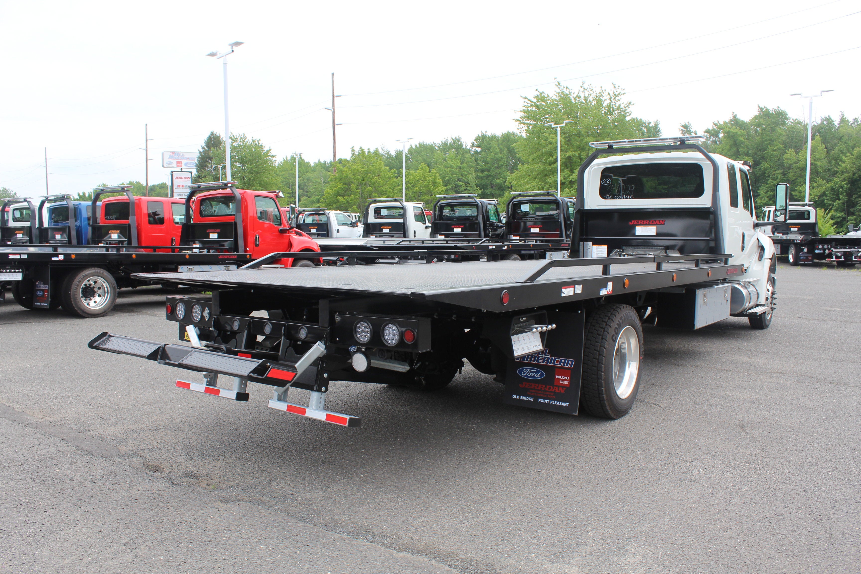 2027 International MV607 Jerr-Dan 6-Ton Steel XLP SD Carrier