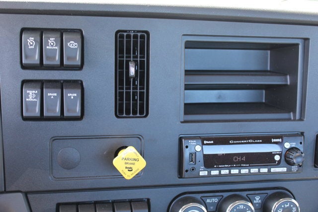 2025 Peterbilt 536 22 FT Aluminum 4x2 Carrier Jerr-Dan