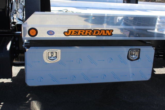2025 International MV607 22 FT Aluminum 4x2 Carrier Jerr-Dan