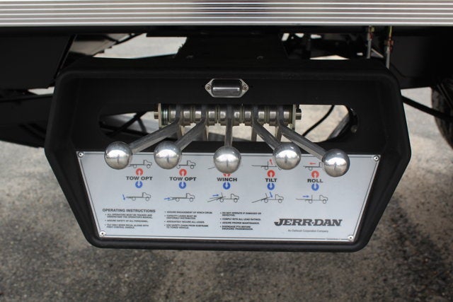 2025 International MV607 22 FT Aluminum 4x2 Carrier Jerr-Dan