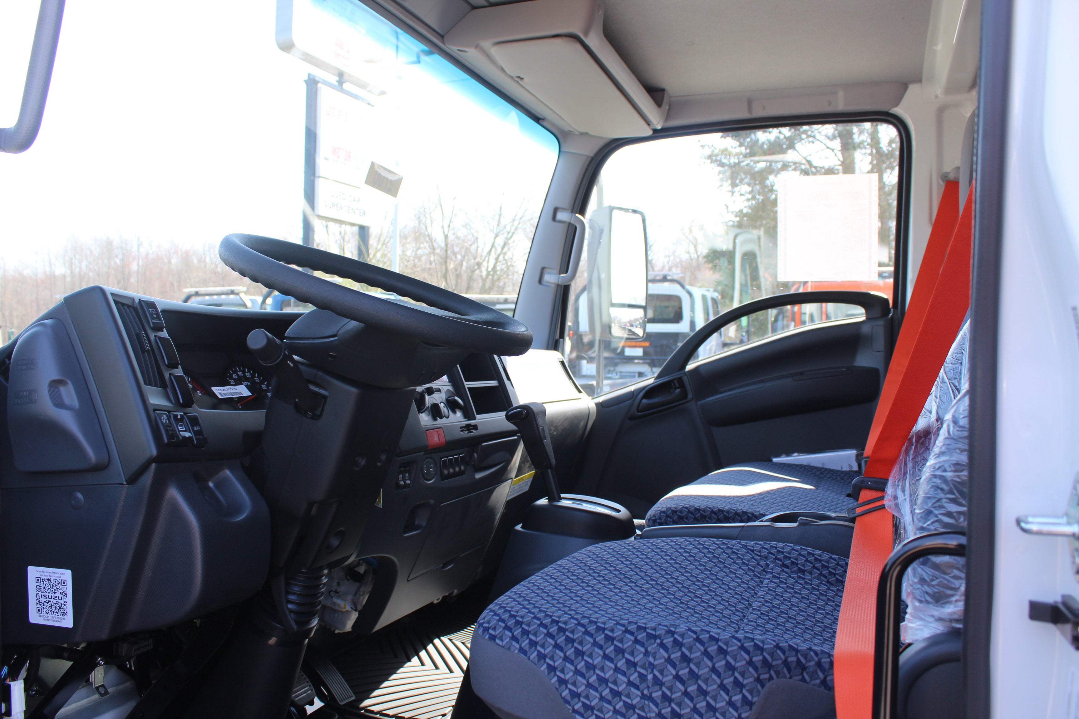 2027 Isuzu NPR Base