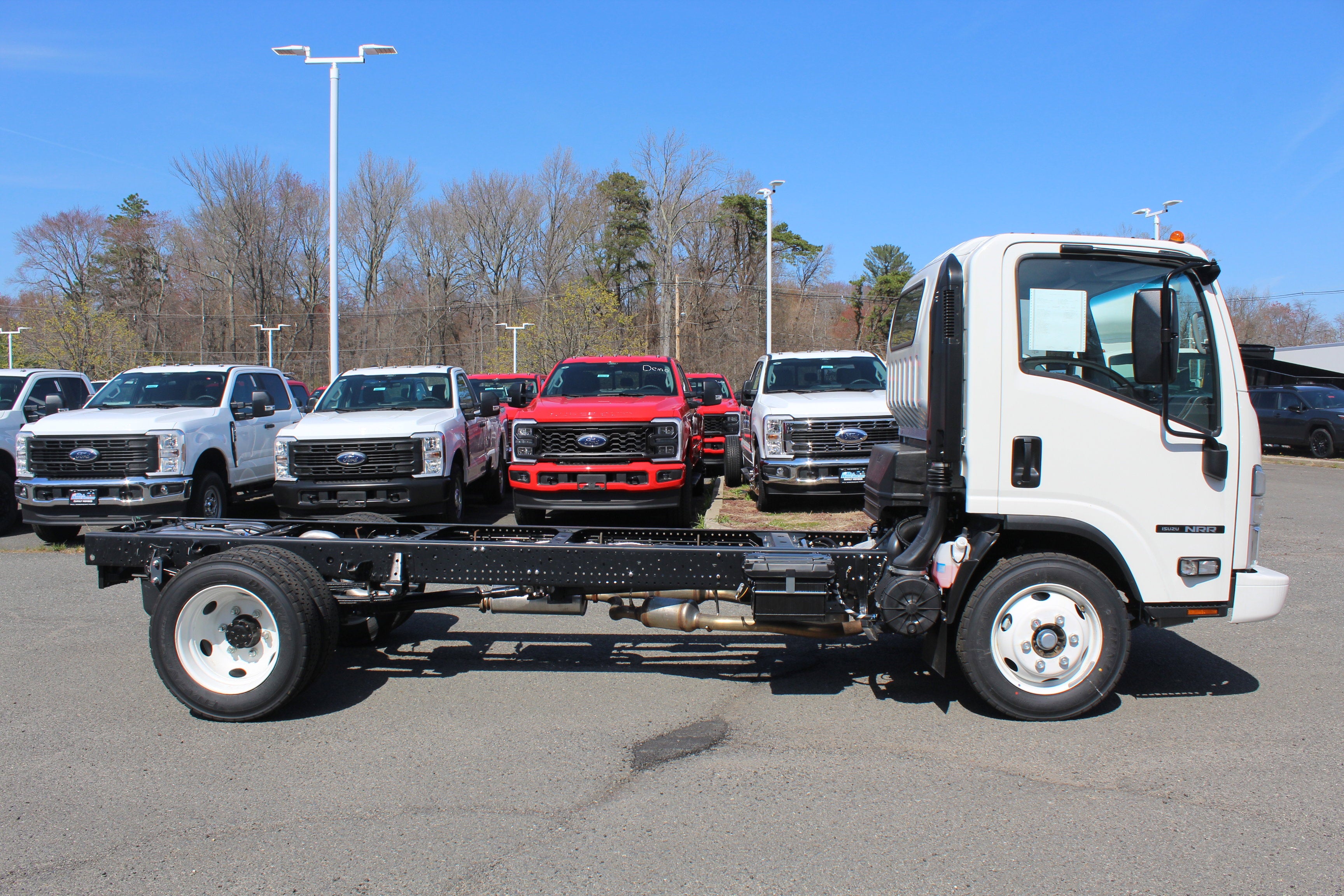 2026 Isuzu NRR Base