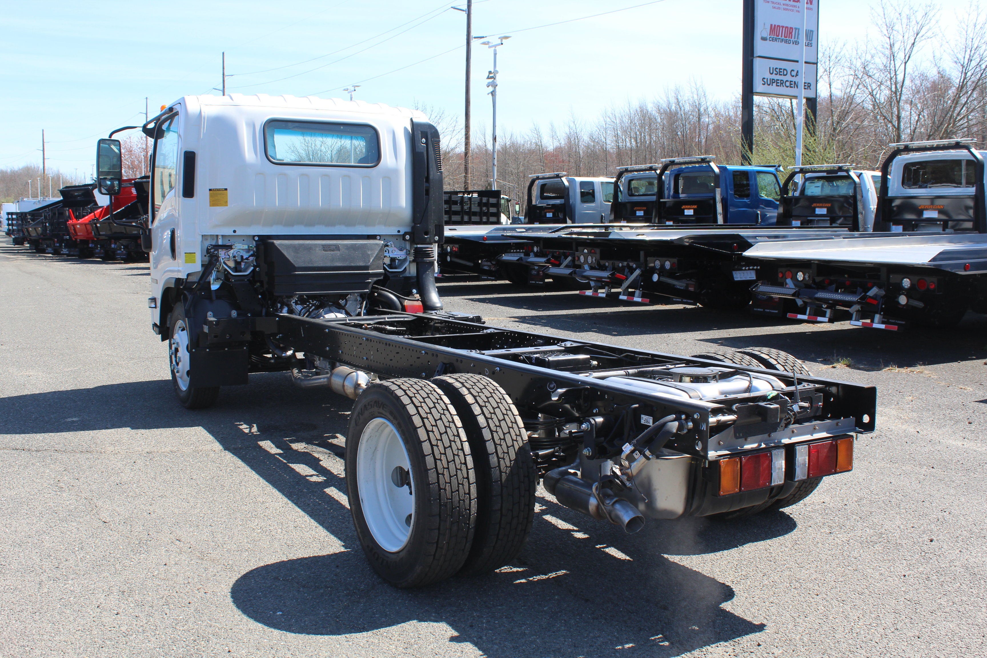 2026 Isuzu NS4 Base