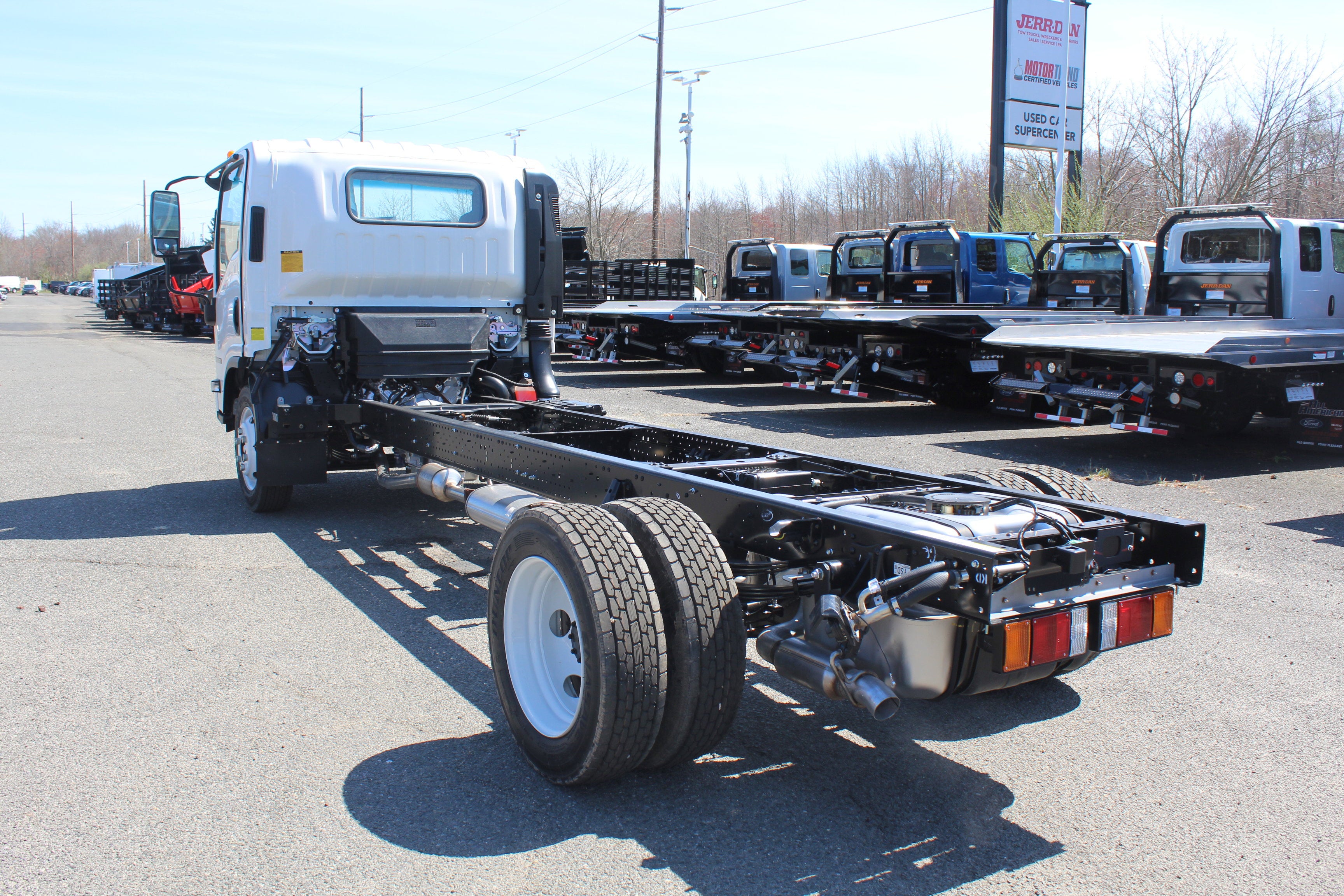 2026 Isuzu NS4 Base