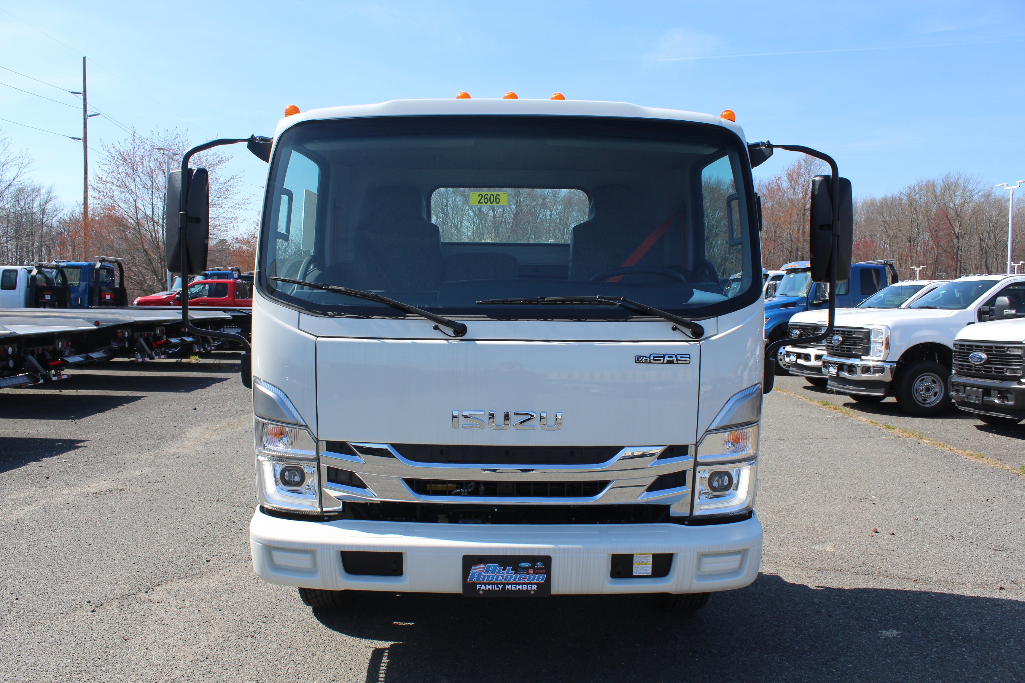 2026 Isuzu NRR Base