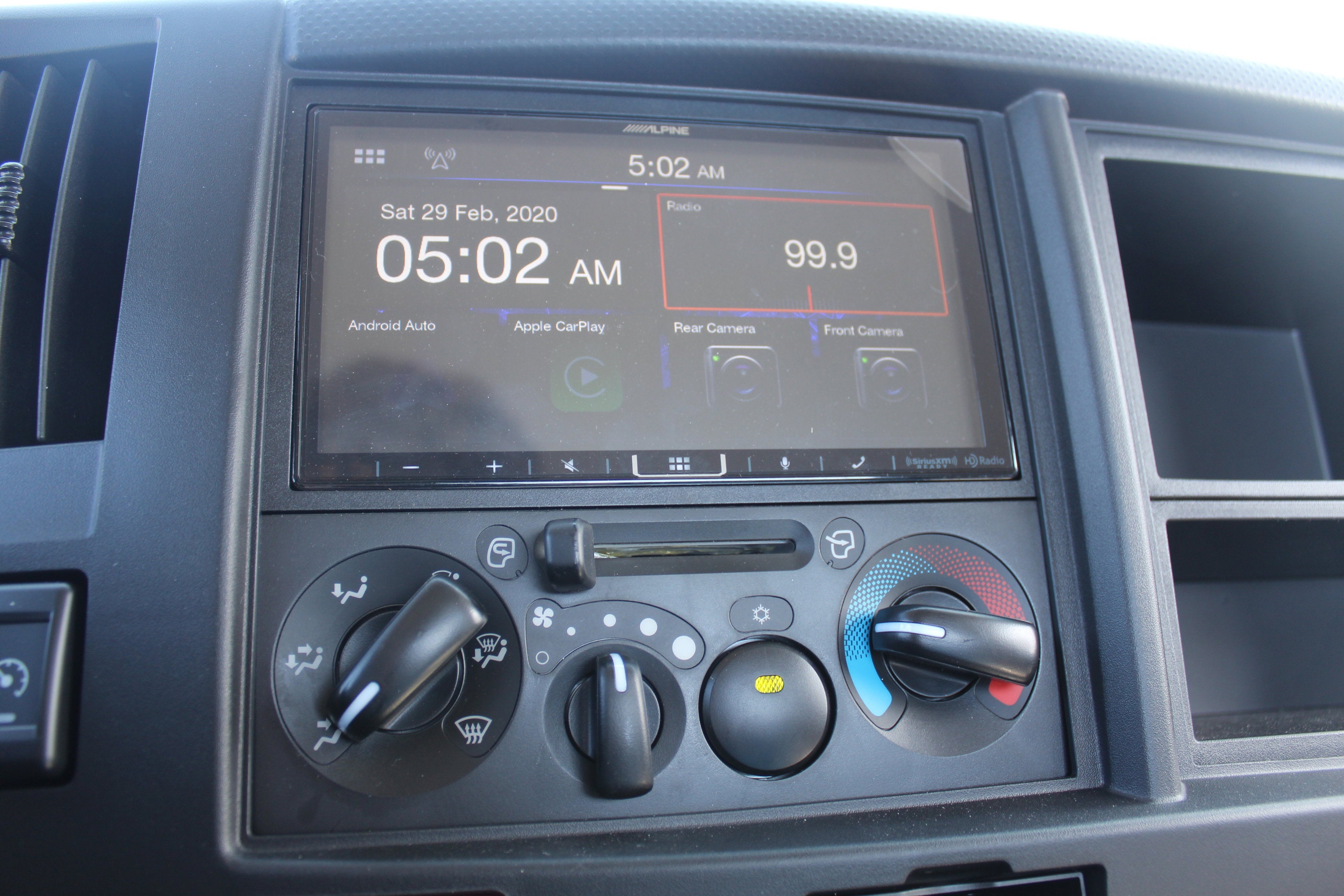 2026 Isuzu NRR Base
