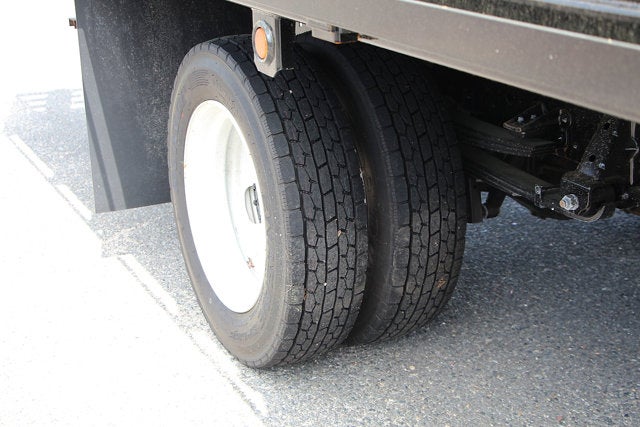 2025 Isuzu NRR 22 FT Steel XD Platform Body