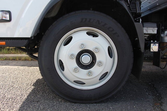 2024 Isuzu NRR 16 FT Box w/ ICC Bumper