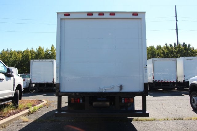 2024 Isuzu NRR 20 FT Box w/ Step Bumper