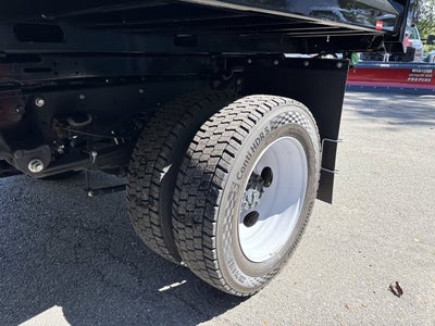 2025 Ford Chassis Cab F-550® XL