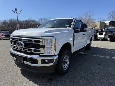 2026 Ford Chassis Cab F-350® XL
