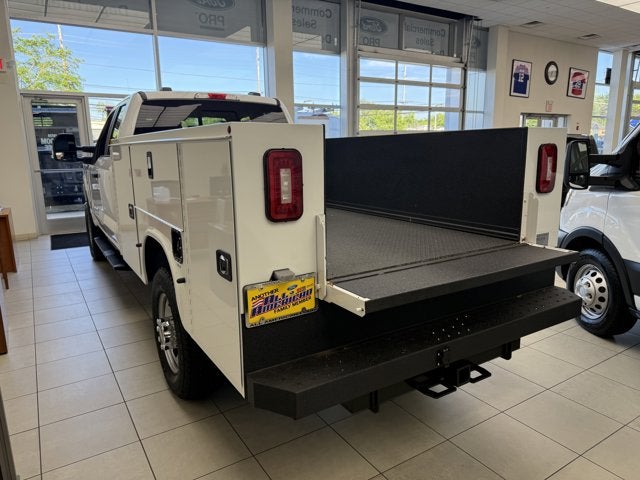 2026 Ford Chassis Cab F-350® XL