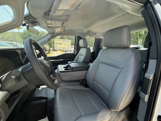 2025 Ford Chassis Cab F-350® XL