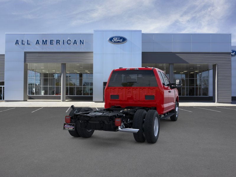 2025 Ford Chassis Cab F-350® XL