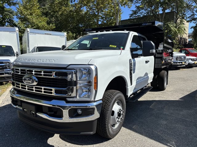 2025 Ford Chassis Cab F-350® XL