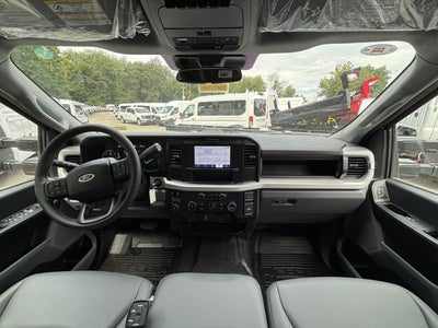 2025 Ford Chassis Cab F-350® XL
