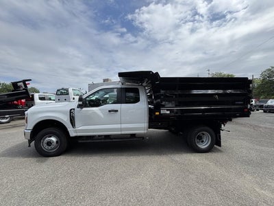 2025 Ford Chassis Cab F-350® XL