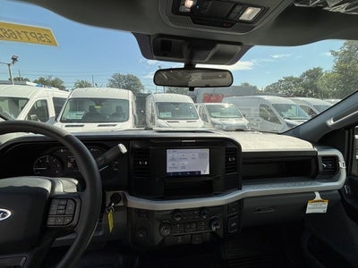 2025 Ford Super Duty F-550 DRW Base