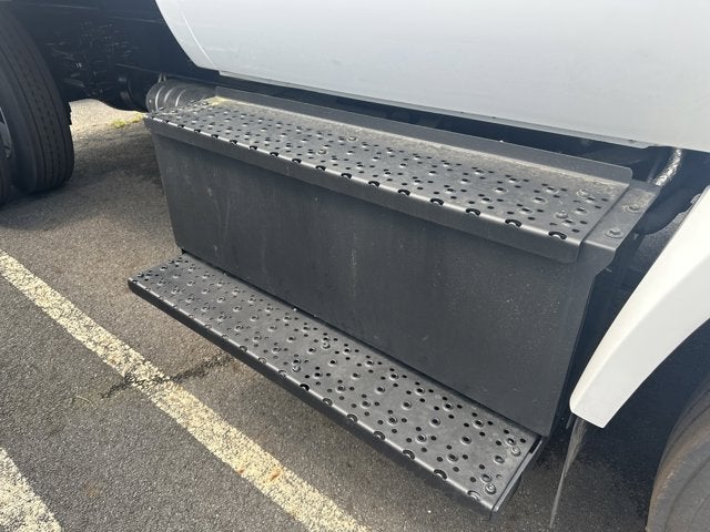 2025 Ford F-650-750 F-650 SD Gas Straight Frame