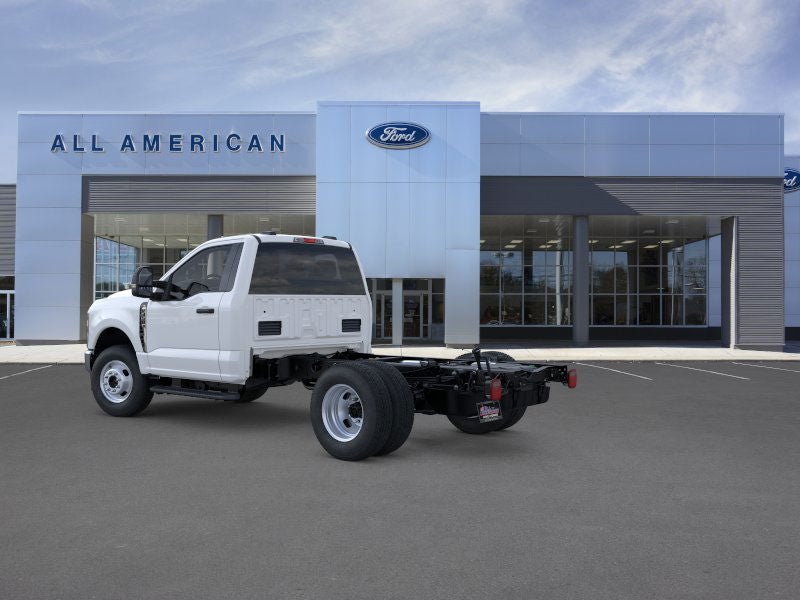 2025 Ford Chassis Cab F-350® XL