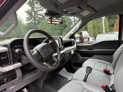 2025 Ford Chassis Cab F-350® XL