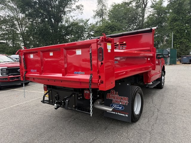 2025 Ford Chassis Cab F-350® XL
