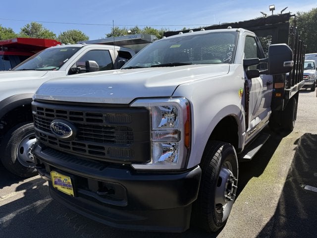 2024 Ford Chassis Cab F-350® XL