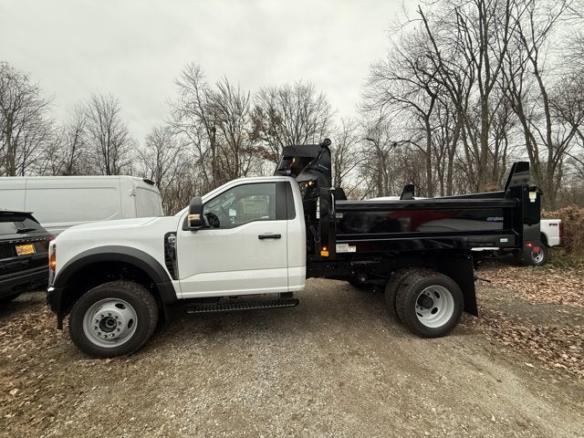 2025 Ford Chassis Cab F-550® XL
