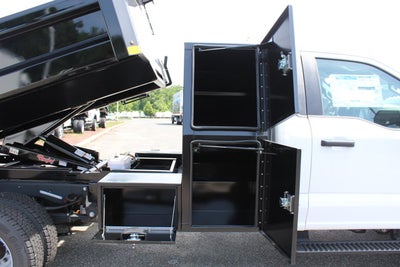 2025 Ford Chassis Cab F-550® XL