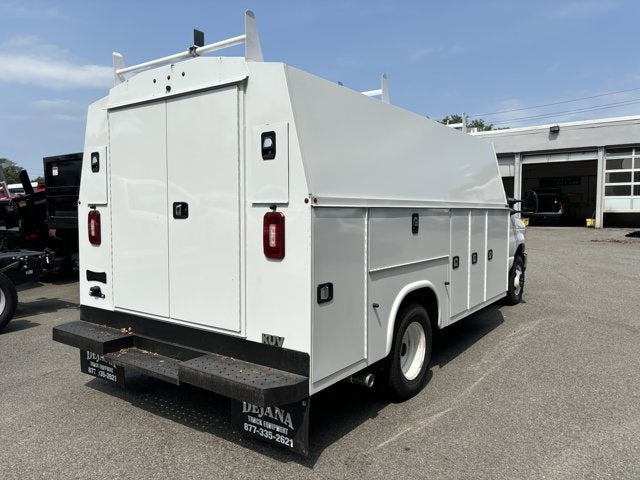 2025 Ford Econoline Cutaway E-350 SRW