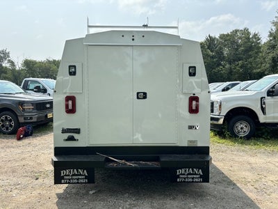 2025 Ford Econoline Cutaway E-350 SRW