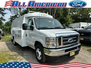 2025 Ford Econoline Cutaway E-350 SRW