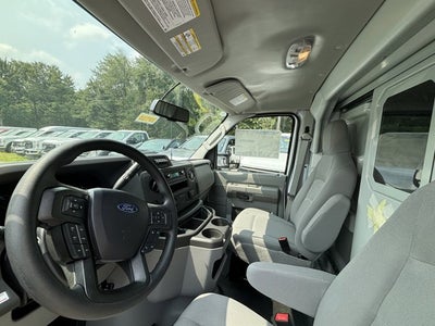 2025 Ford Econoline Cutaway E-350 SRW