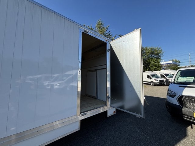 2025 Ford Econoline Cutaway E-450 DRW