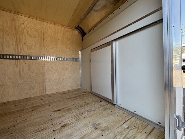 2025 Ford Econoline Cutaway E-450 DRW