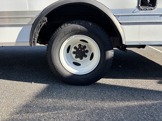 2025 Ford Econoline Cutaway E-450 DRW