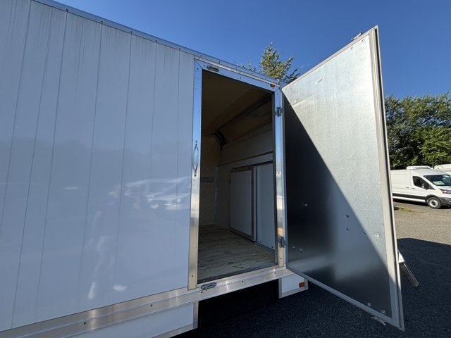 2025 Ford Econoline Cutaway E-450 DRW