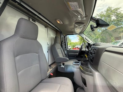 2027 Ford E-Series Cutaway E-450 DRW