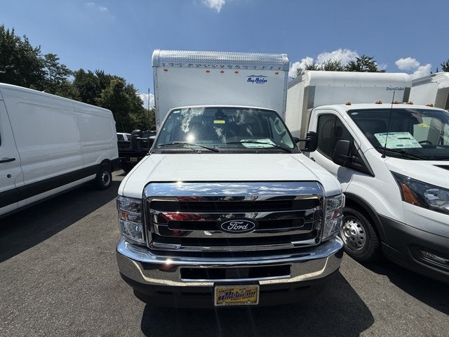 2027 Ford Econoline Cutaway E-450 DRW