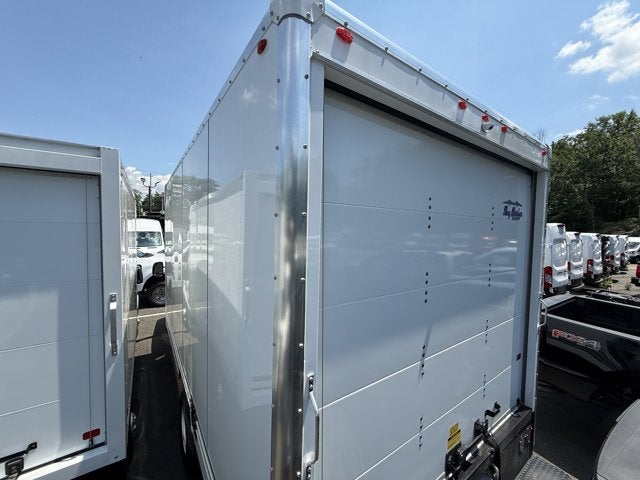 2027 Ford Econoline Cutaway E-450 DRW