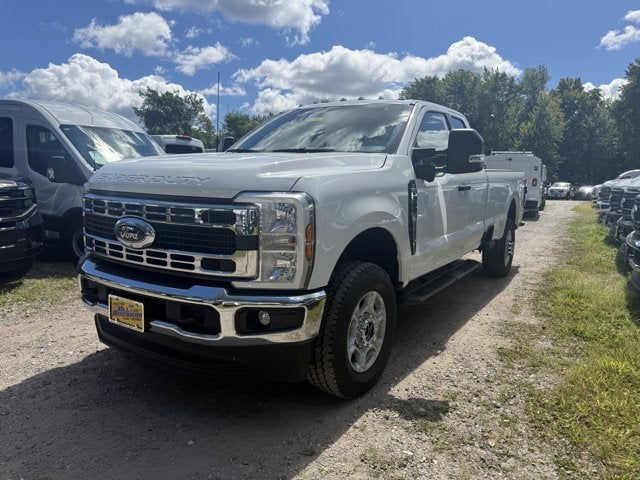 2026 Ford Super Duty F-350® XLT