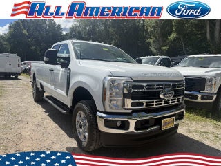 2026 Ford Super Duty F-350® XLT