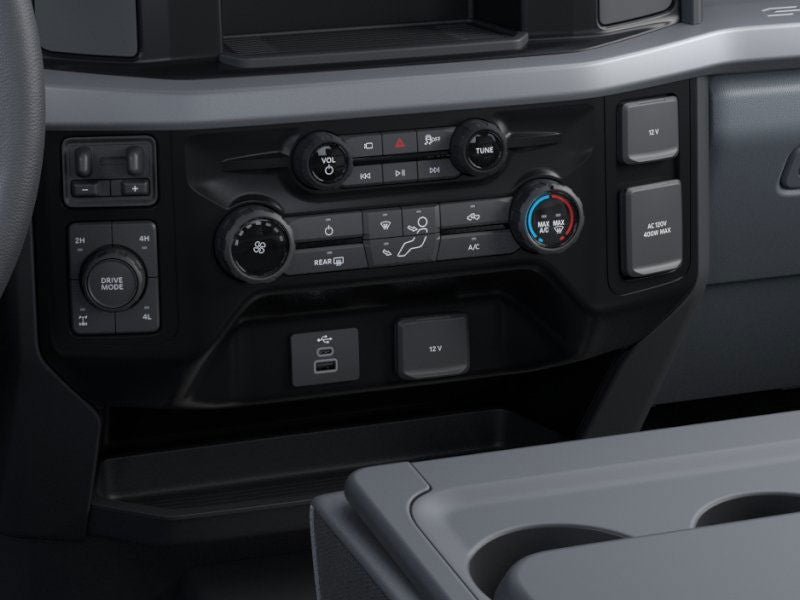 2026 Ford Super Duty F-350® XLT