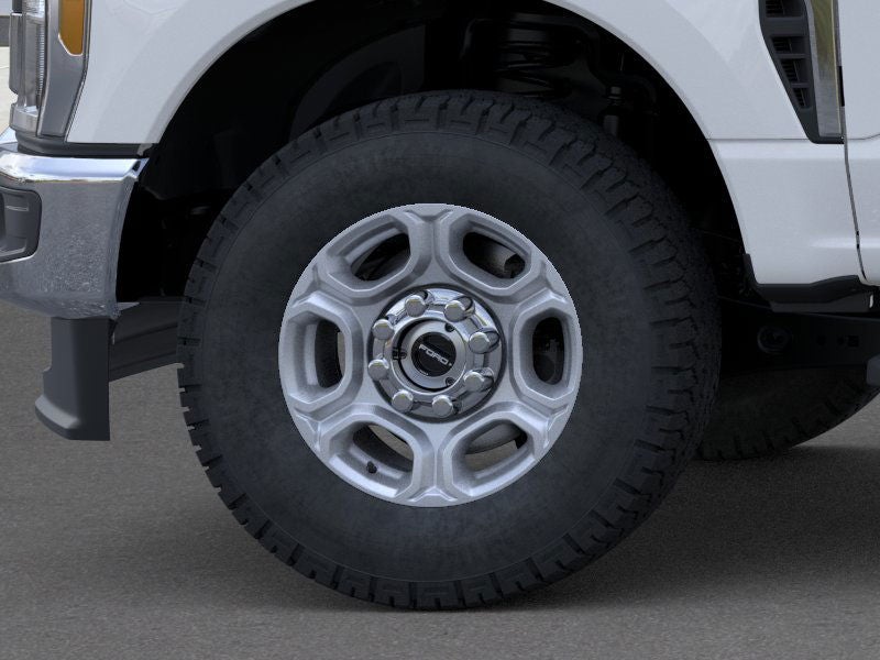 2026 Ford Super Duty F-350® XLT