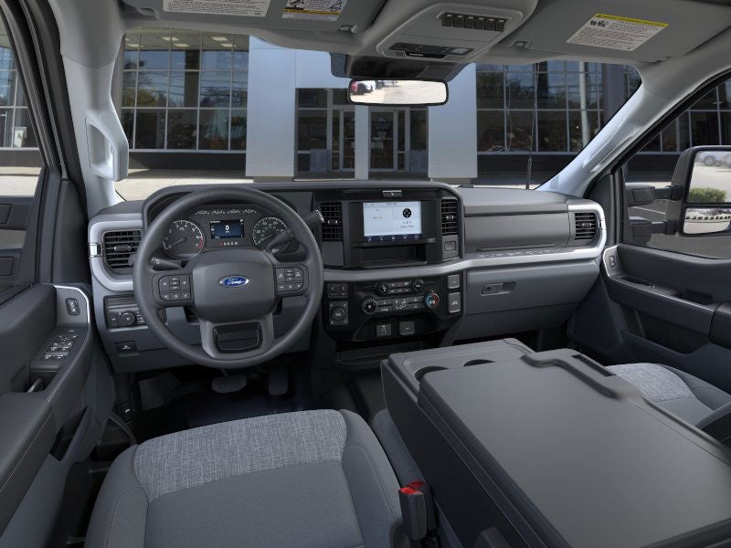 2026 Ford Super Duty F-350® XLT