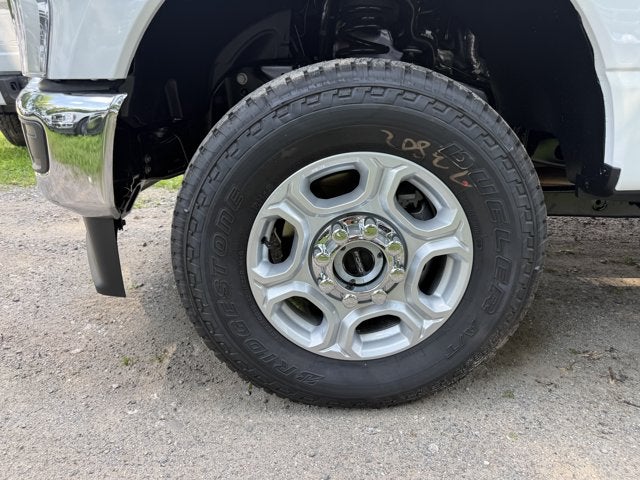 2026 Ford Super Duty F-350® XLT