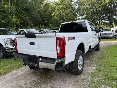2026 Ford Super Duty F-350® XLT