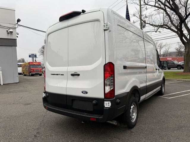 2026 Ford Transit Cargo Van Base