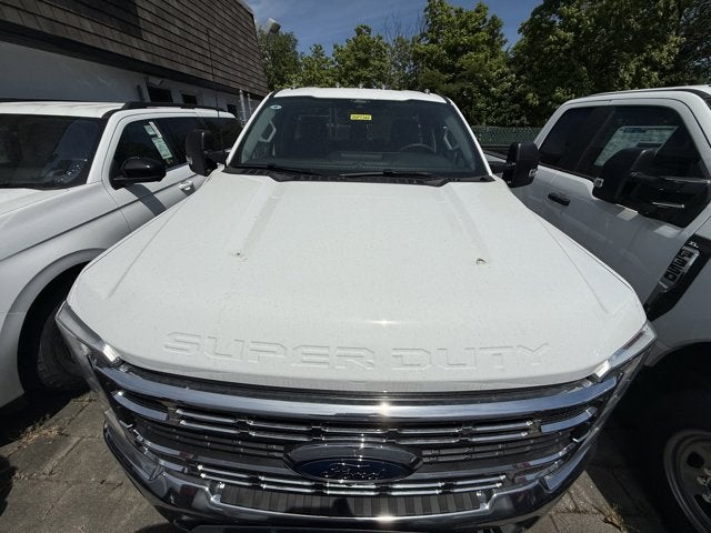 2026 Ford Super Duty F-350® XLT