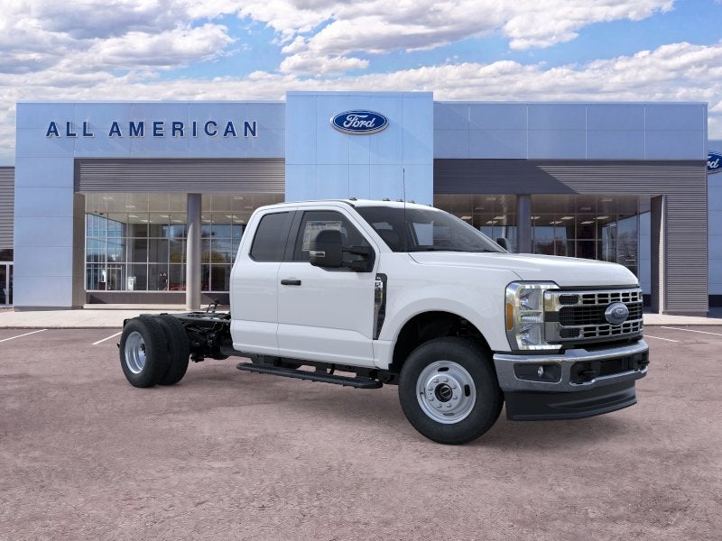 2026 Ford Super Duty F-350 DRW XL